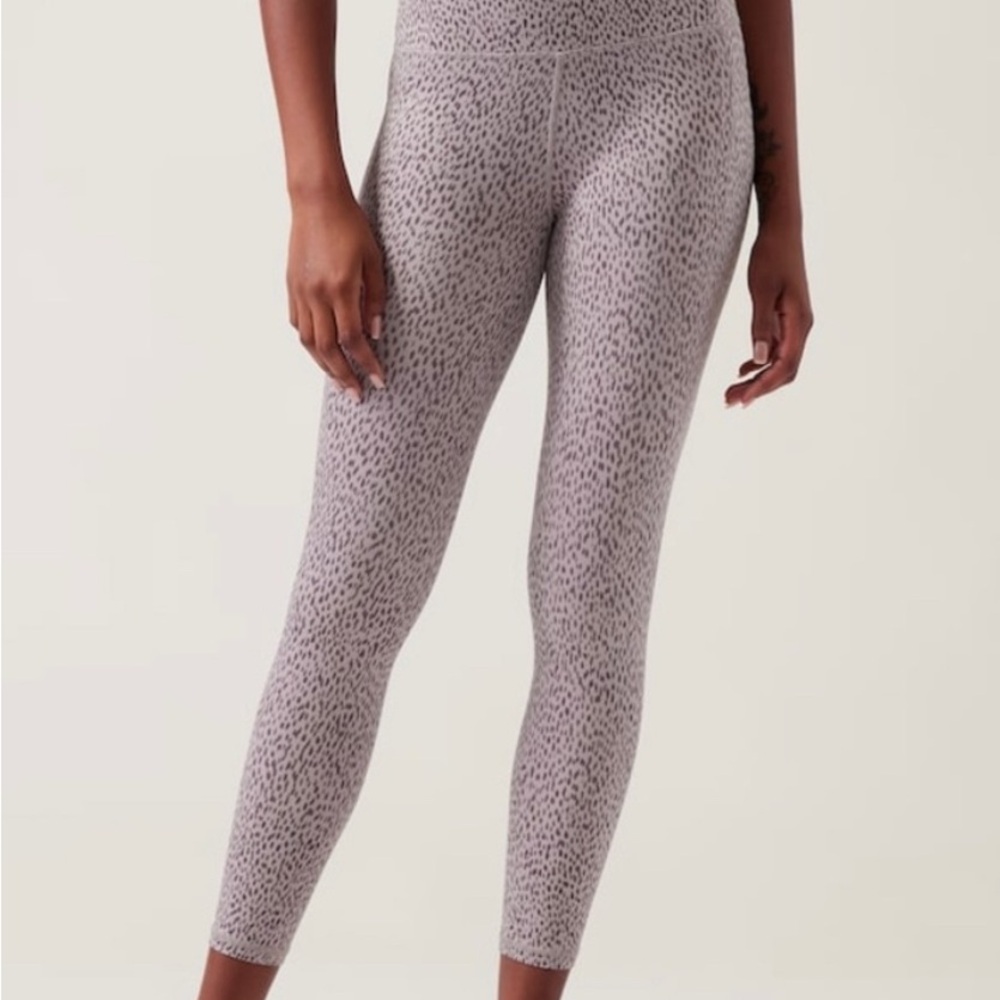 Athleta Salutation Stash Pocket - Size Small